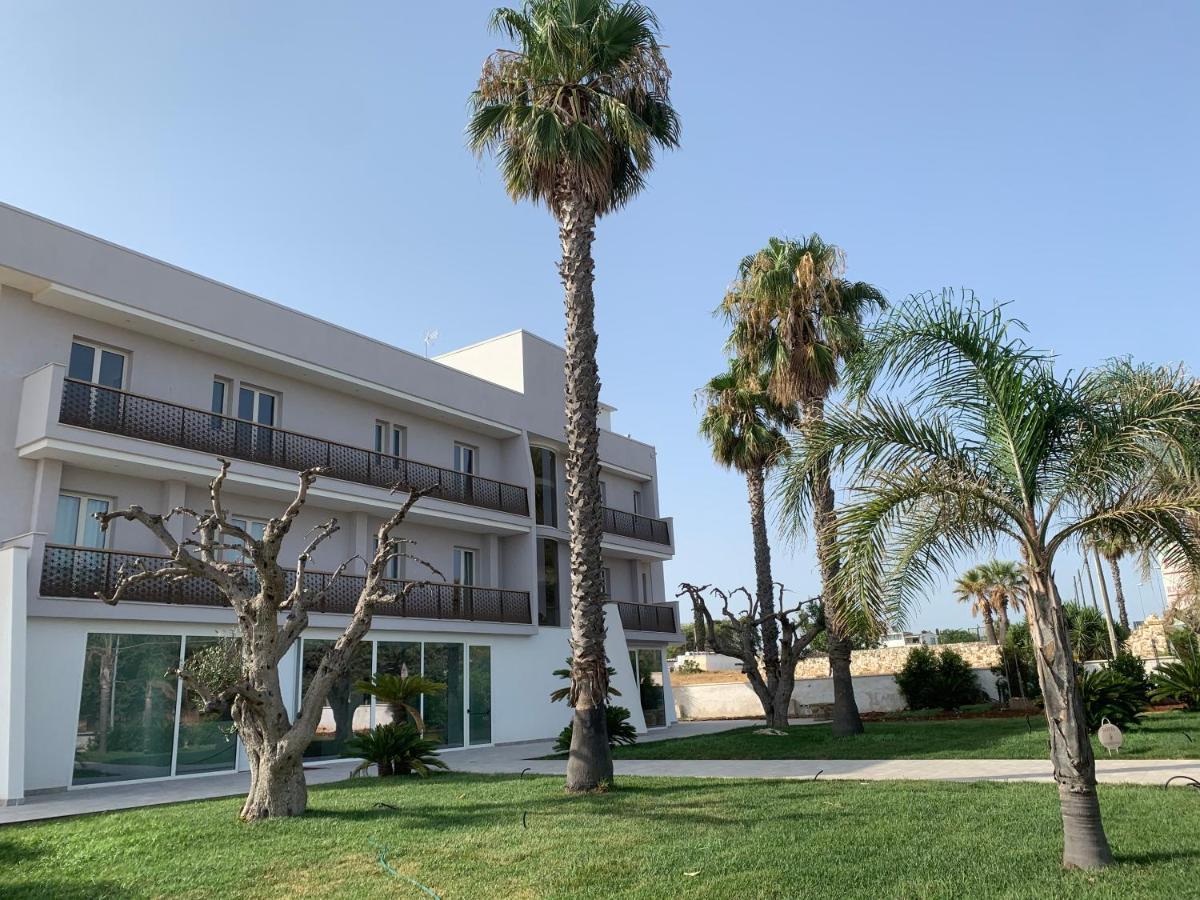 Hotel Posidonia ポルト・チェザーレオ エクステリア 写真