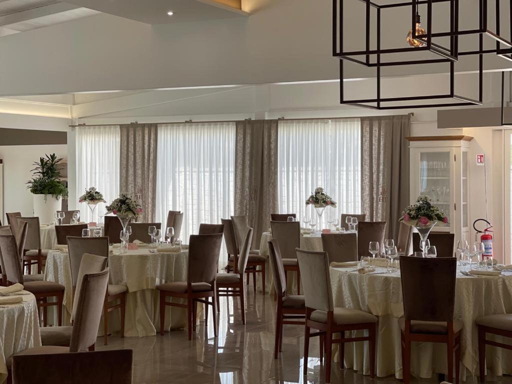 Hotel Posidonia ポルト・チェザーレオ エクステリア 写真