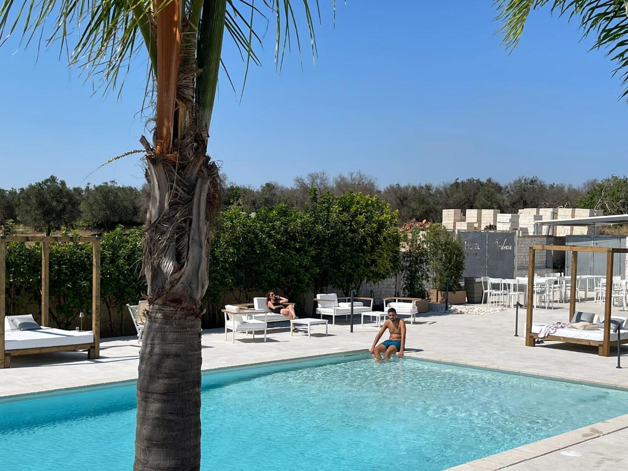 Hotel Posidonia ポルト・チェザーレオ エクステリア 写真